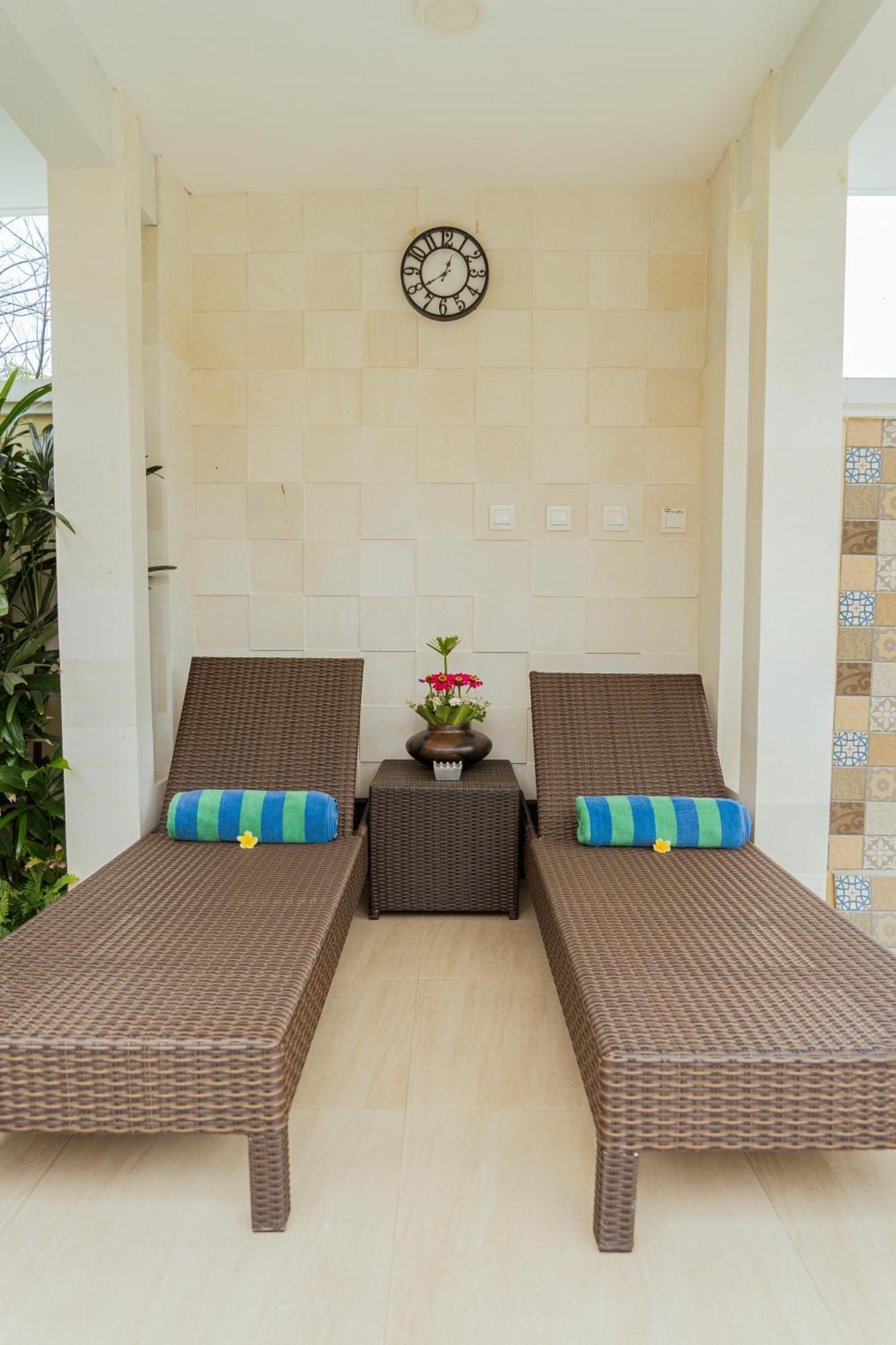 Villa Nugraha Lovina Private Pool Сингараджа Экстерьер фото